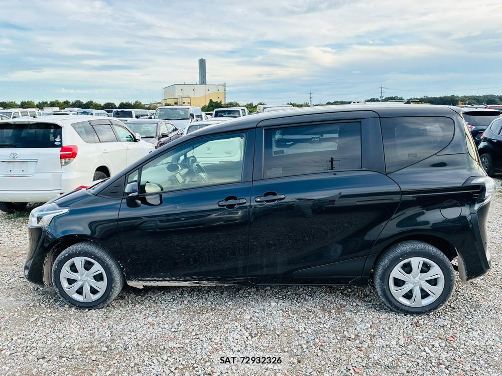 Toyota SIENTA 2019-06 8684887-1
