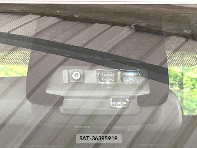 Toyota SIENTA 2015-12 8831569-1