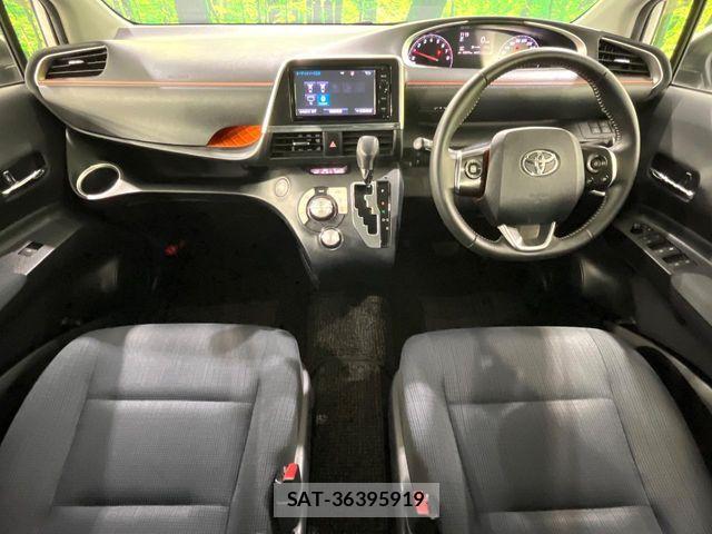Toyota SIENTA 2015-12 8831569-4