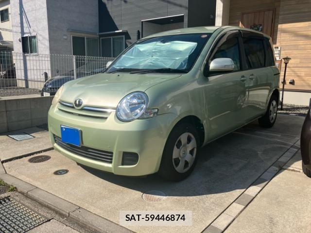 Toyota SIENTA 2010-02 8831599-0