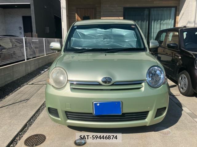 Toyota SIENTA 2010-02 8831599-1