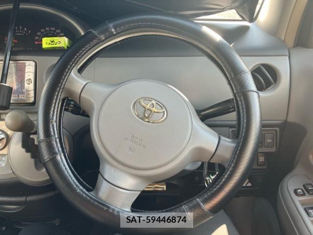 Toyota SIENTA 2010-02 8831599-20