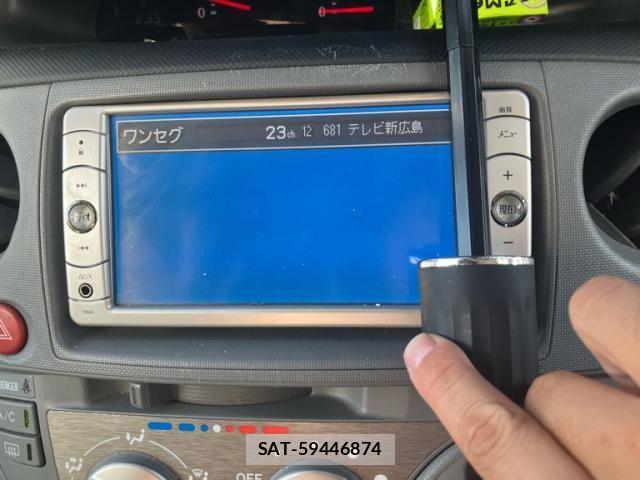 Toyota SIENTA 2010-02 8831599-25