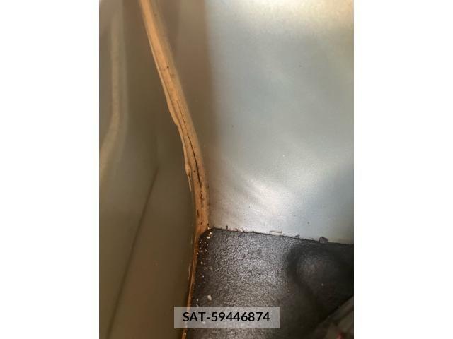 Toyota SIENTA 2010-02 8831599-28