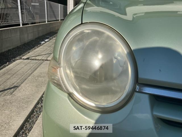 Toyota SIENTA 2010-02 8831599-7