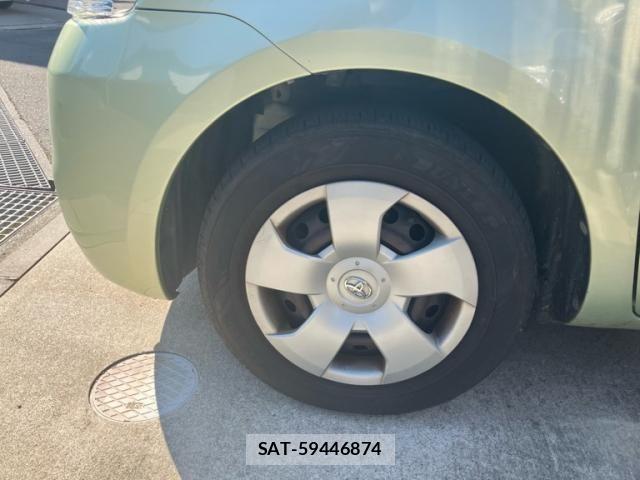 Toyota SIENTA 2010-02 8831599-8