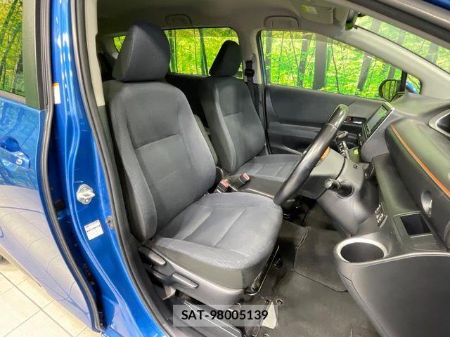 Toyota SIENTA 2016-12 8831579-6