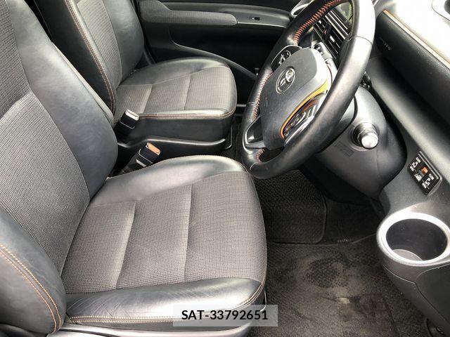 Toyota SIENTA 2017-09 8831591-13
