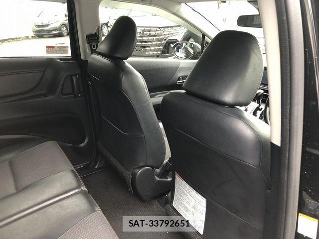 Toyota SIENTA 2017-09 8831591-14