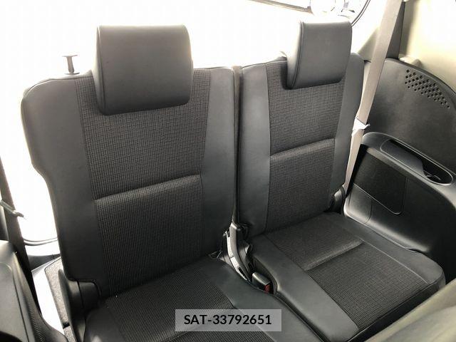 Toyota SIENTA 2017-09 8831591-17