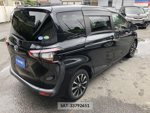 Toyota SIENTA 2017-09 8831591-1