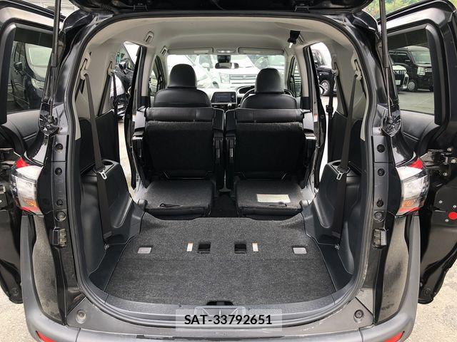 Toyota SIENTA 2017-09 8831591-19