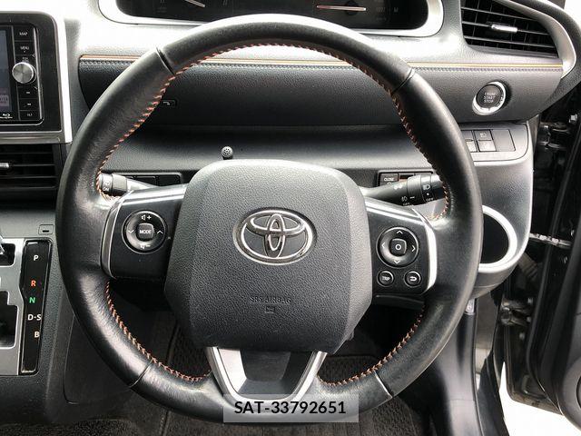 Toyota SIENTA 2017-09 8831591-21