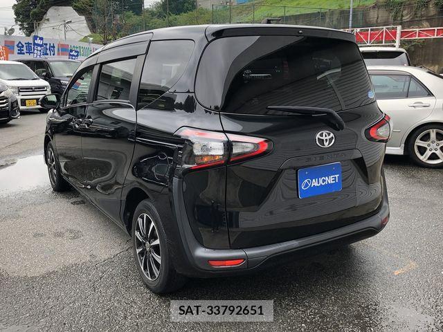 Toyota SIENTA 2017-09 8831591-6