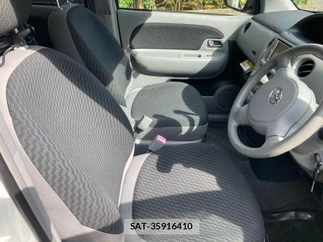 Toyota SIENTA 2008-02 8831598-13
