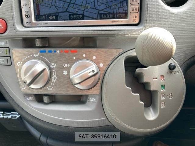 Toyota SIENTA 2008-02 8831598-15