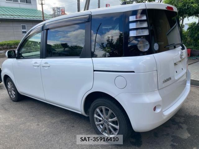 Toyota SIENTA 2008-02 8831598-4