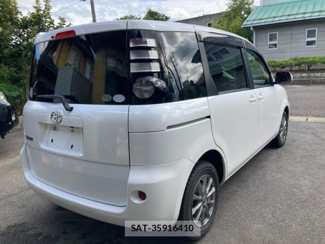 Toyota SIENTA 2008-02 8831598-5