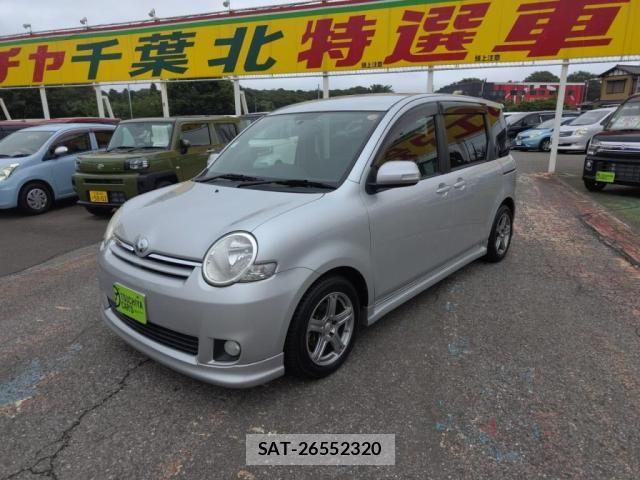 Toyota SIENTA 2011-07 8831592-9