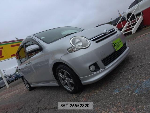 Toyota SIENTA 2011-07 8831592-24