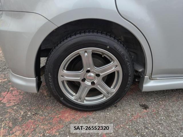 Toyota SIENTA 2011-07 8831592-26