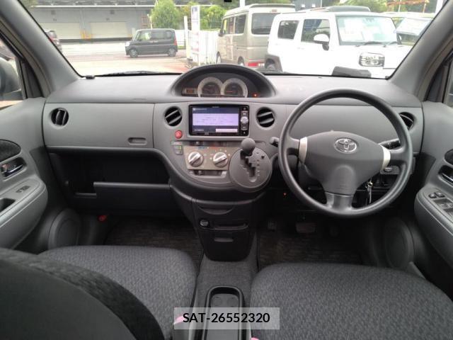 Toyota SIENTA 2011-07 8831592-2