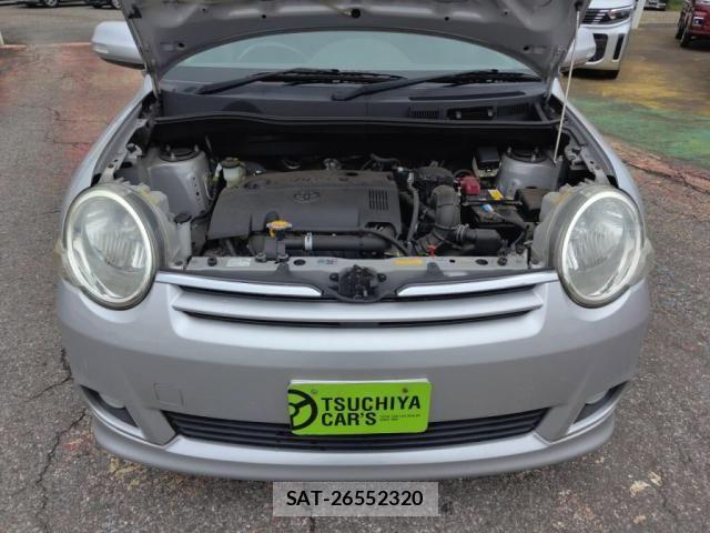 Toyota SIENTA 2011-07 8831592-29