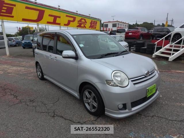 Toyota SIENTA 2011-07 8831592-8