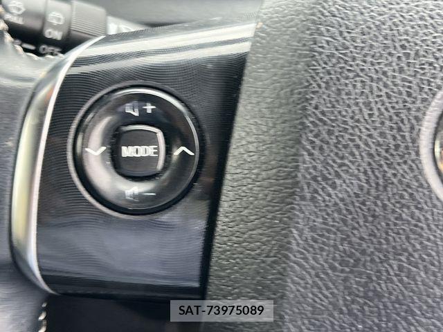 Toyota SIENTA 2021-09 8831570-11