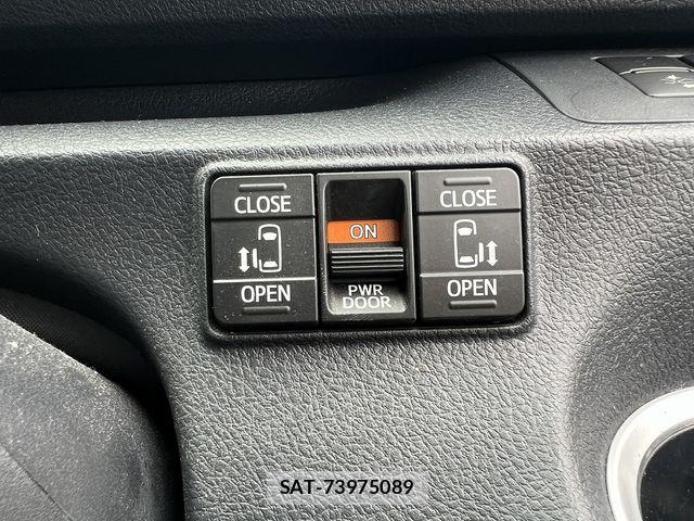 Toyota SIENTA 2021-09 8831570-13