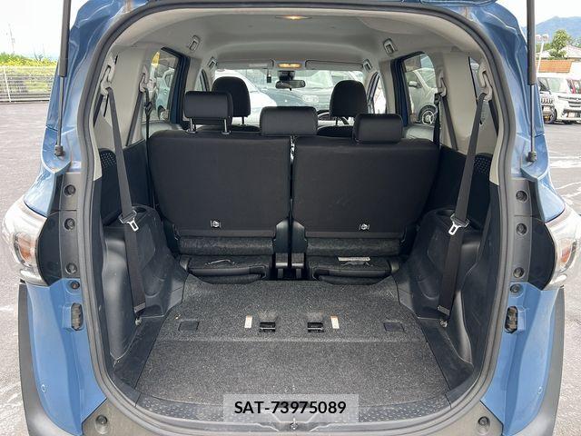 Toyota SIENTA 2021-09 8831570-17