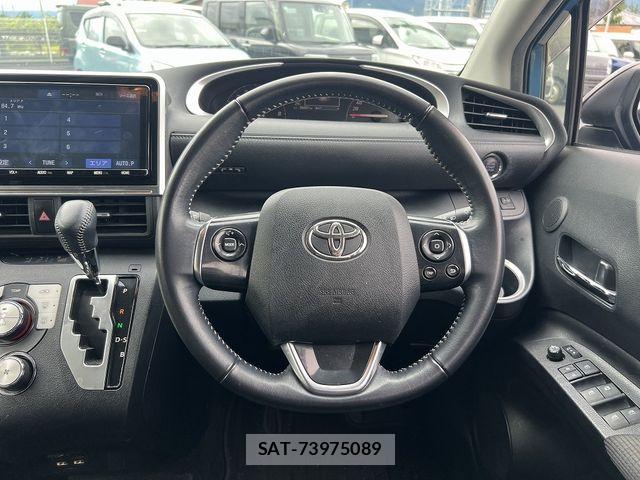 Toyota SIENTA 2021-09 8831570-7