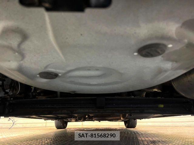 Toyota SIENTA 2016-03 8831561-19