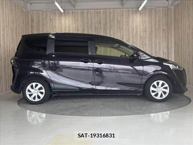 Toyota SIENTA 2018-01 8831580-16