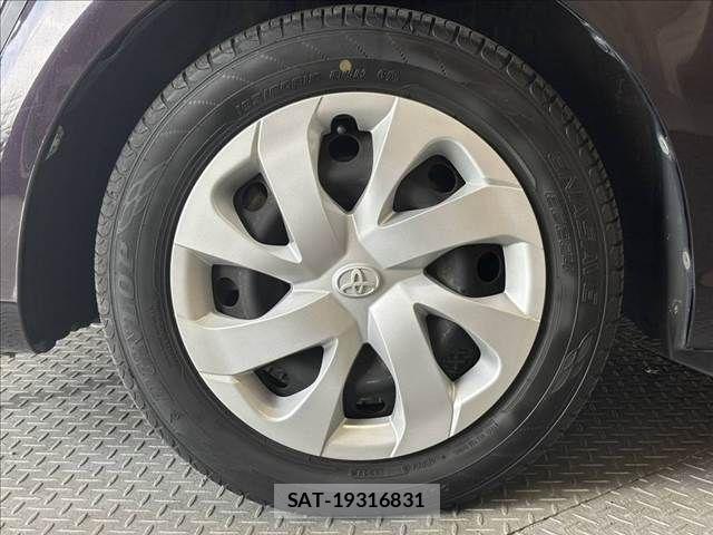 Toyota SIENTA 2018-01 8831580-28