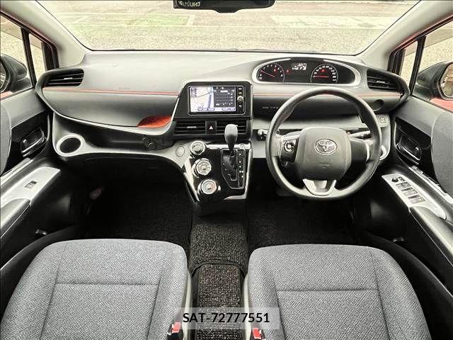 Toyota SIENTA 2017-03 8831590-11