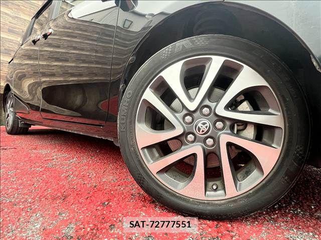 Toyota SIENTA 2017-03 8831590-8