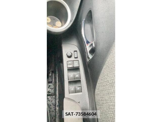 Toyota SIENTA 2019-12 8831560-10