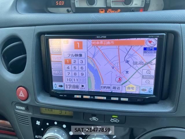 Toyota SIENTA 2012-05 8831594-14