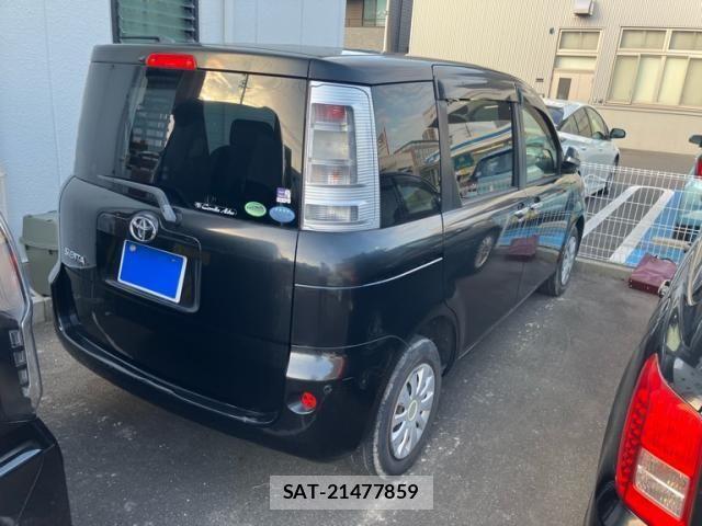 Toyota SIENTA 2012-05 8831594-6