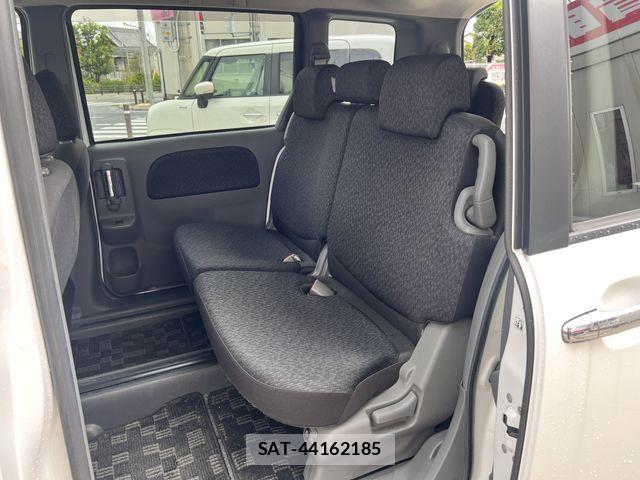 Toyota SIENTA 2012-06 8831593-12