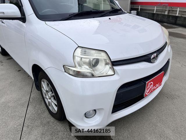 Toyota SIENTA 2012-06 8831593-18