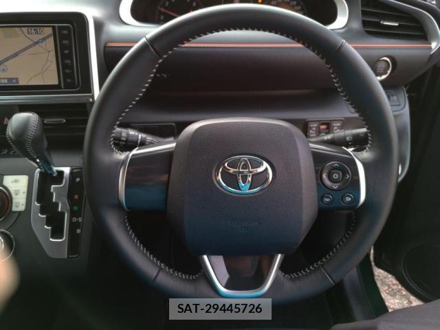 Toyota SIENTA 2016-12 8831572-13