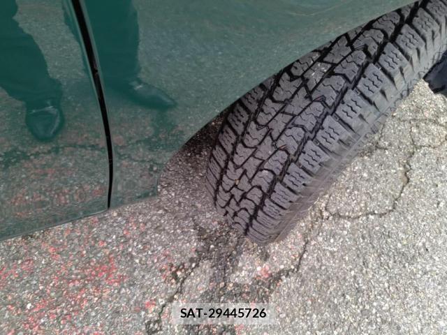 Toyota SIENTA 2016-12 8831572-27