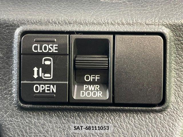 Toyota SIENTA 2016-07 8831583-5
