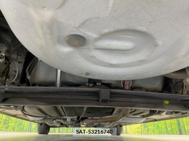 Toyota SIENTA 2018-08 8831578-18