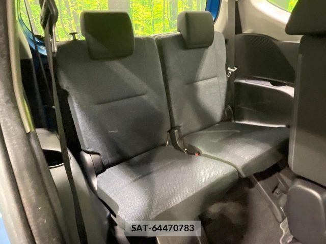 Toyota SIENTA 2018-01 8831582-10
