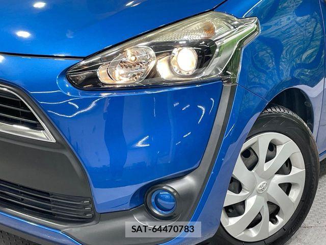 Toyota SIENTA 2018-01 8831582-13