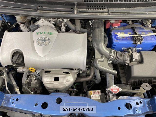 Toyota SIENTA 2018-01 8831582-18