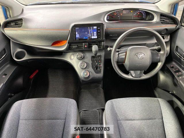 Toyota SIENTA 2018-01 8831582-3